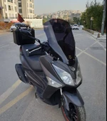 MOTOCAM SYM Joymax 250 İ Siperlik Ön Cam 2013-2016 Model 65cm siyah Renkli 4mm ORTA BOYLU thumbnail 2