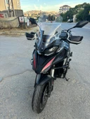 MOTOCAM QJ SRT 900 Siperlik Ön Cam 2023-2025 Model 61cm Şeffaf Renkli 4mm UZUN CAM thumbnail 3