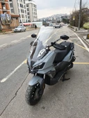 MOTOCAM SYM ADX 300 Siperlik Ön Cam 2024-2025 Model 65cm Şeffaf Renkli 4mm ORTA BOYLU CAM thumbnail 3