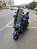 MOTOCAM Yamaha Nmax Siperlik Ön Cam 2021-2024 Model 72cm Siyah Renkli 4mm UZUN CAM thumbnail 3