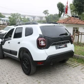 Dacia Duster 2018-2024 Yıl Aralığı Uyumlu Bagaj Kapağı Dodik 3 Parça thumbnail 8