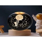 Dekoratif Merdivenli Astronot Ve Ay Tasarımlı Ahşap Altlıklı Işıklı Cam Küre Cam:6cm Ahşap:2cm - 1