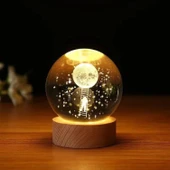 Dekoratif Merdivenli Astronot Ve Ay Tasarımlı Ahşap Altlıklı Işıklı Cam Küre Cam:6cm Ahşap:2cm - 2