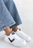 Jowen Beyaz Cilt Siyah Detaylı Bağcıklı Spor Ayakkabı thumbnail 1