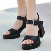 Sody Siyah Cilt Topuklu Sandalet thumbnail 4