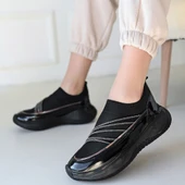 Keita Siyah Rugan Streç Detaylı Siyah Tabanlı Spor Ayakkabı thumbnail 4