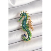 Pirinç Gold Renk Yeşil Deniz Atı Model Zirkon Taş Detay Kadın Broş - 1