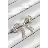 Üzeri Zirkon Taşlı Fiyonk Figürlü Gümüş Renk Kadın Broş - 1