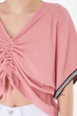 BİÇOMİ V yaka büzgülü detaylı bluz thumbnail 6