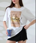 BİÇOMİ Varak baskılı imza desen tişört thumbnail 3