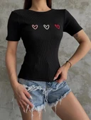 BİÇOMİ Üçlü kalp nakışlı bluz thumbnail 2