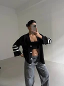 BİÇOMİ Büyük düğmeli salaş triko hırka siyahbeyaz thumbnail 2