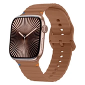 Apple Watch 42mm 44mm 45mm S10 46mm Ultra 49mm Uyumlu Dalga Desenli Tokalı Yumusaş Silikon Kordon  Kahverengi thumbnail 1