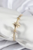 Pirinç VIP Seri Gold Renk Kutup Yıldızı Model Kadın Bileklik - EBJ250920W37880 thumbnail 1