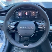 DİKİŞLİ DİREKSİYON KILIFI SİYAH DERİ GRİ DİKİŞLİ PARÇALI MODEL SKODA OCTAVİA İÇİN thumbnail 1