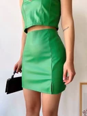 Tek yırtmaçlı arkadan fermuarlı deri etek yeşil s24475 thumbnail 4