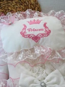 Yenidoğan Nil Taç Nakışlı Kundaklı Trilüks 3lü Alt Açma Seti thumbnail 4