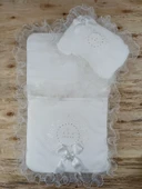 Yenidoğan Bal Peteği Taç Nakışlı Kundaklı Trilüks 3lü Alt Açma Seti thumbnail 4