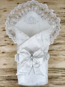 Yenidoğan Pırıltı Taç Nakışlı İnci Delüks Kundak Bebek Battaniyesi thumbnail 1