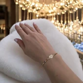 İsme Özel Kalp Figürlü Zincirli Renkli Taş Desenli 14 Ayar Altın Plakalı Hediye Bileklik-348 thumbnail 2