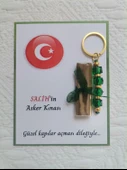 32 Adet Kişiye Özel Asker Kına Hatırası Dağıtmalık Hediyelik Yeşil Anahtarlık ve Paketlenmiş Kına thumbnail 1