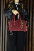 Erkan Saçmacı Bordo Hakiki Dana Süet Fermuarlı İç Cepli Askılı Boncuk Aksesuarlı Günlük Büyük Boy Omuz Çantası thumbnail 6