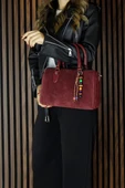 Erkan Saçmacı Bordo Hakiki Dana Süet Fermuarlı İç Cepli Askılı Boncuk Aksesuarlı Günlük Büyük Boy Omuz Çantası thumbnail 3
