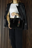 Erkan Saçmacı Siyah Hakiki Dana Süet Fermuarlı İç Cepli Askılı Boncuk Aksesuarlı Günlük Büyük Boy Omuz Çantası - 3