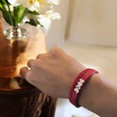 Harfe Özel 14 Ayar Altın Plakalı Hayat Döngüsü Figürlü Koyu Kırmızı Derili Hediye Bileklik-373 thumbnail 3