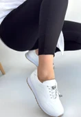 Finna Beyaz Cilt Bağcıklı Spor Ayakkabı thumbnail 2