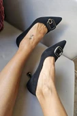 10 0669 Topukla Kadın Kadeh Topuklu Toka Detaylı 6 cm Topuklu Stiletto thumbnail 1