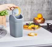 Döner Kapaklı Mini Çöp Kovası 2.5 LT - GRİ EVV-81920G thumbnail 2
