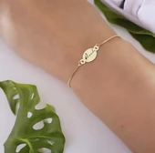 İsme Özel Oval Figürlü Altın Renkli Zincirli 14 Ayar Altın Plakalı Hediye Bileklik-399 thumbnail 2