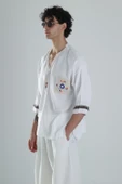 Kolyeli Tasarım Beyaz Fakir Kol T-Shirt - 3