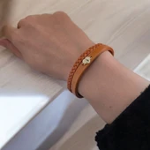 Harfe Özel 14 Ayar Altın Plakalı Kalp Figürlü Doğal Kahverengi Derili Hediye Bileklik-401 thumbnail 1