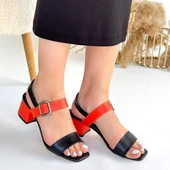 Year Siyah Cilt Turuncu Detaylı Siyah Topuklu Ayakkabı thumbnail 1