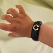 Erkek Çocuklar İçin At Nalı Motifli Hakiki Siyah Derili 14 Ayar Altın Plakalı Hediye Bileklik-405 thumbnail 1