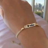 Sembole Özel Hasır Kordonlu 14 Ayar Altın Plakalı Kalp Figürlü Hediye Bileklik-414 thumbnail 2