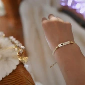 İsme Özel Kalp Figürlü Hasır Kordonlu 14 Ayar Altın Plakalı Hediye Bileklik-414 thumbnail 2