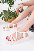 Kadın Günlük Şık Sandalet thumbnail 4