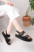 Kadın Günlük Toka Detaylı Şık Sandalet thumbnail 1