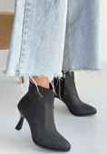 Mişha Siyah Cilt Topuklu Bot thumbnail 1