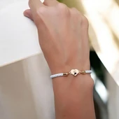 Sembole Özel Doğal Beyaz Derili 14 Ayar Altın Plakalı Kalp Figürlü Sevgililer Gününe Özel Hediye Bileklik-433 thumbnail 2