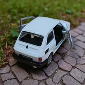 Nostaljik Metal Çek Bırak Beyaz Fiat 126 Araba Kapılar Açılır - 3