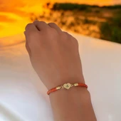 Harfe Özel 14 Ayar Altın Plakalı Kalp Motifli Doğal Turuncu Derili Hediye Bileklik-434 thumbnail 2