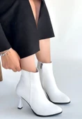 Pabucmarketi Beyaz Kadın Topuklu Bot thumbnail 1