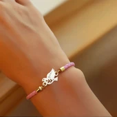 İsme Özel Kuş Figürlü Doğal Pembe Derili 14 Ayar Altın Plakalı Hediye Bileklik-444 thumbnail 2