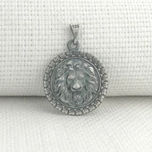 925 Ayar Gümüş Aslan Kabartmalı Kolye Ucu thumbnail 1