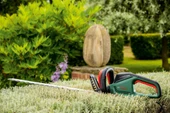Bosch Universal HedgeCut 60 Çit Budama Makinesi - 06008C0703 - 2