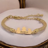 İsme Özel Taç Motifli Hasır Kordonlu 14 Ayar Altın Plakalı Hediye Bileklik-461 thumbnail 1